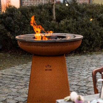 White fire plancha BBQ sfeer 02