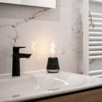 Humble One table lumineuse ambiance marbre noir