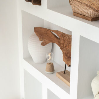 Humble One table lumineuse ambiance chêne 03