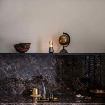 Humble One lampe de table ambiance titane 03