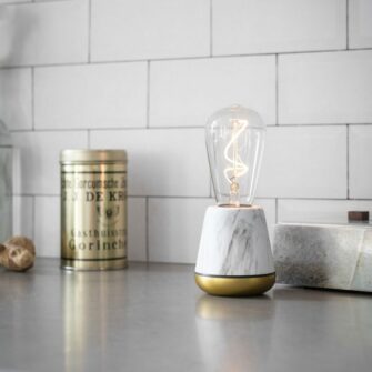 Humble One table lumineuse ambiance marbre blanc 02