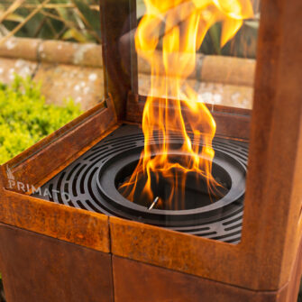 Flamme des Pellet-Terrassenheizers Qube