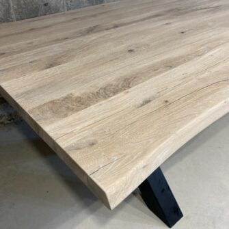 Eikenhouten tafel 02