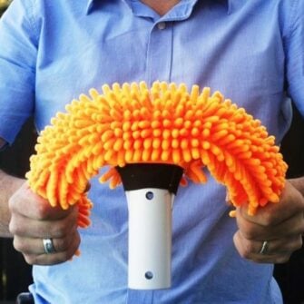 Flexibele aqua fingers zwembadborstel