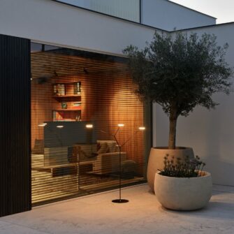 Mirai Tree Stimmungslampenterrasse bei Nacht