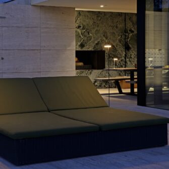 Mirai staande lamp black-black ligbed dubbel