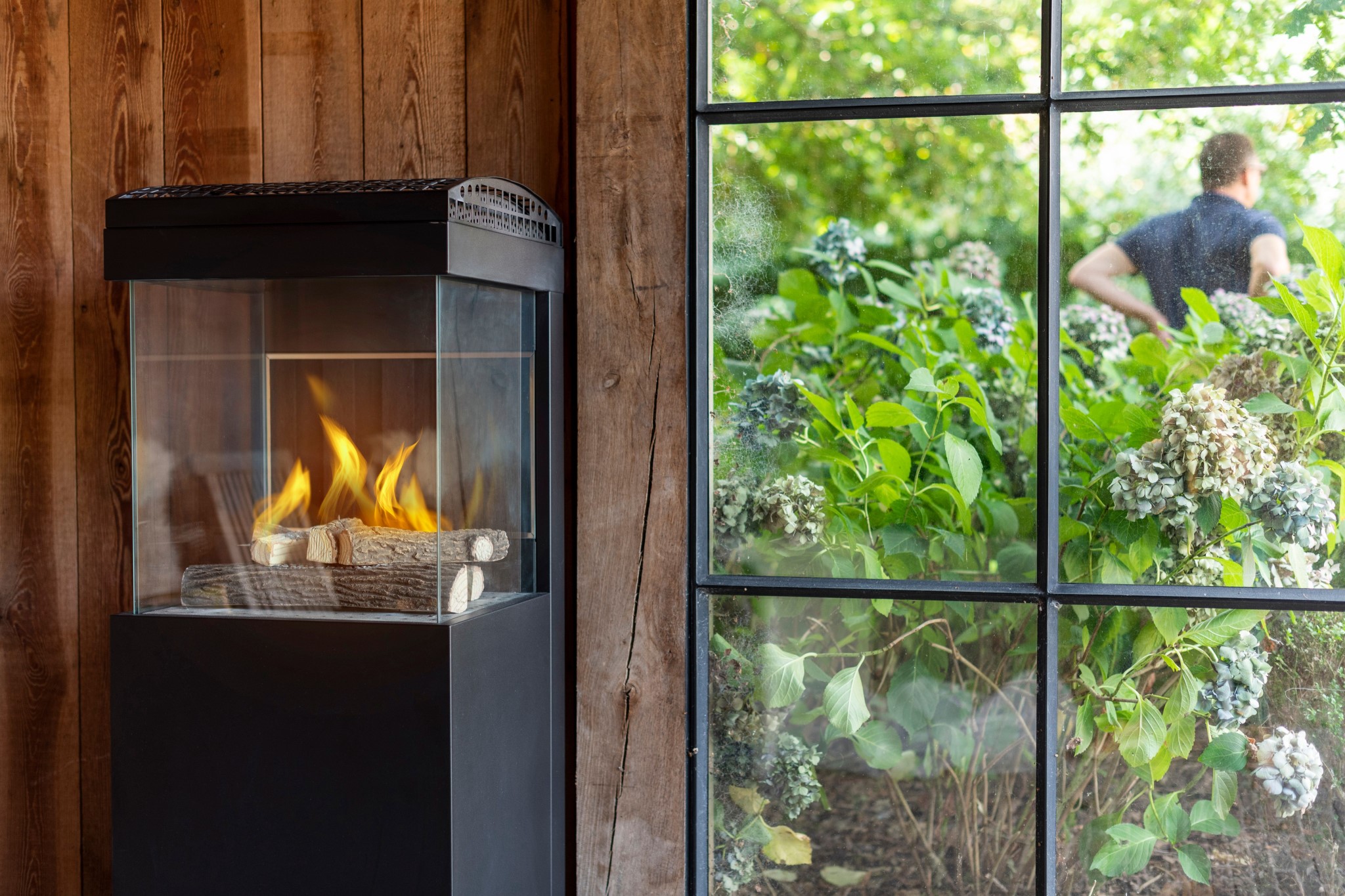 Cheminée à gaz Malaga feu de jardin, cheminée design d'extérieur