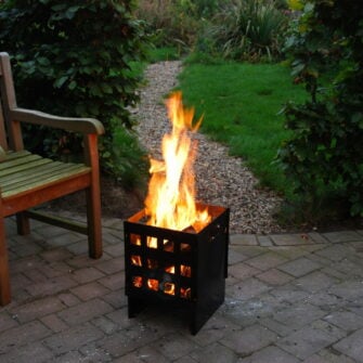 Modern fire basket square 03