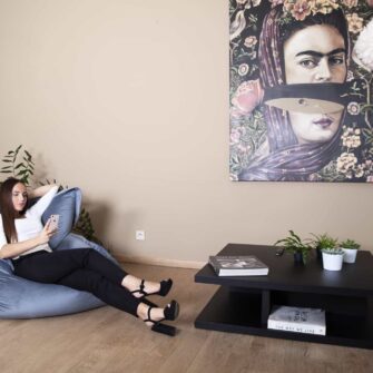 Samt Sitzsack grau 02