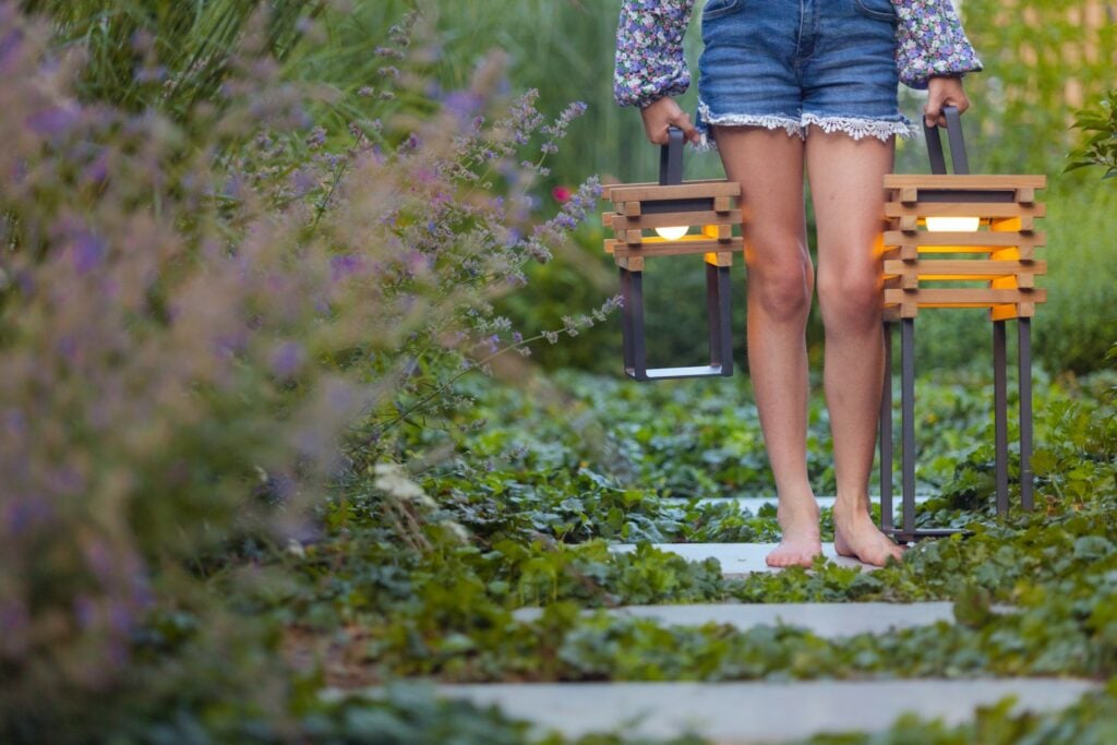 Stay Teak solar sfeerlamp in de tuin kl