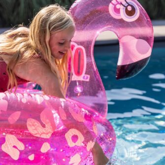 Opblaasbare Luxe Flamingo XXL 03