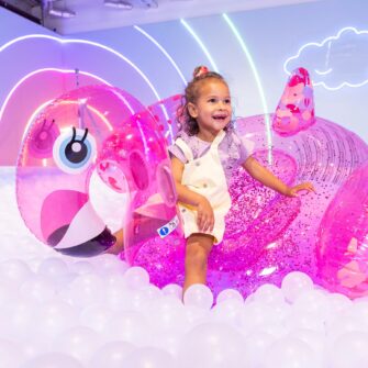 Opblaasbare Luxe Flamingo XXL 07