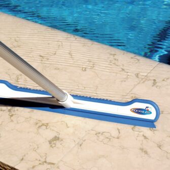 Kerlis rubber pool brush 03